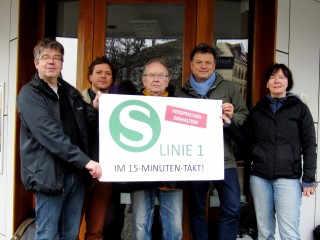 Stadtteilinitiativen fordern 15-Minuten-Takt für S1 nach Grünau | S1 am Bahnhof Leutzsch