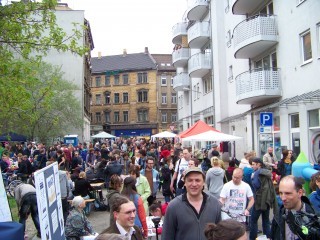 Bildinhalt: Standanmeldungen Georg-Schwarz-Straßenfest | Holteistraße zum 4.GSSF