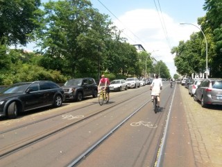 Bildinhalt: Mobilitätsstrategie 2030 für Leipzig Lindenau und Leutzsch | Berlin Kastanienallee/ Foto Stadtlabor